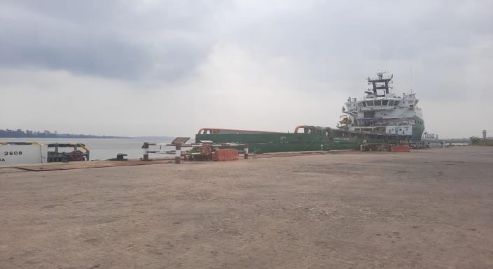 Acostagem de Navio